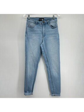 Fashion Nova Light Wash Stretch Skinny Fit Tapered Leg Jeans Size 7